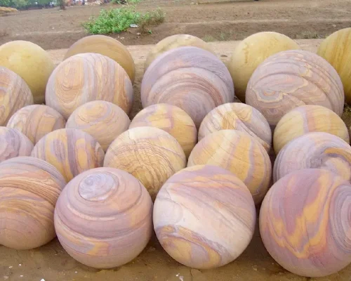 Rainbow-Sandstone-Spheres (1)
