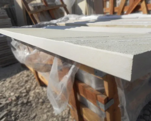 Yellow-Mint-Sandstone-Honed-Chemfered